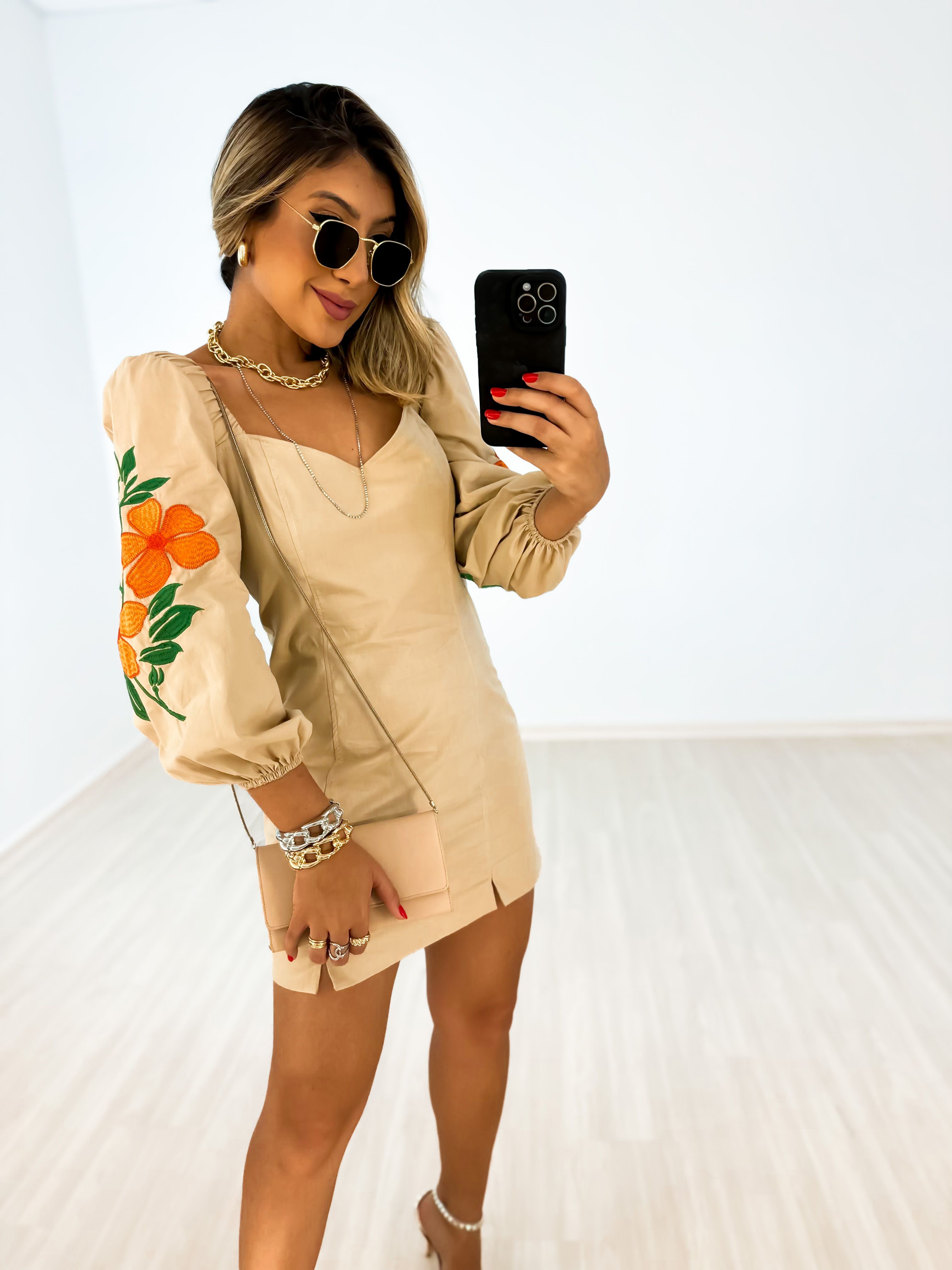 Vestido Fl Via Bordado Nude Carolla Ferraro