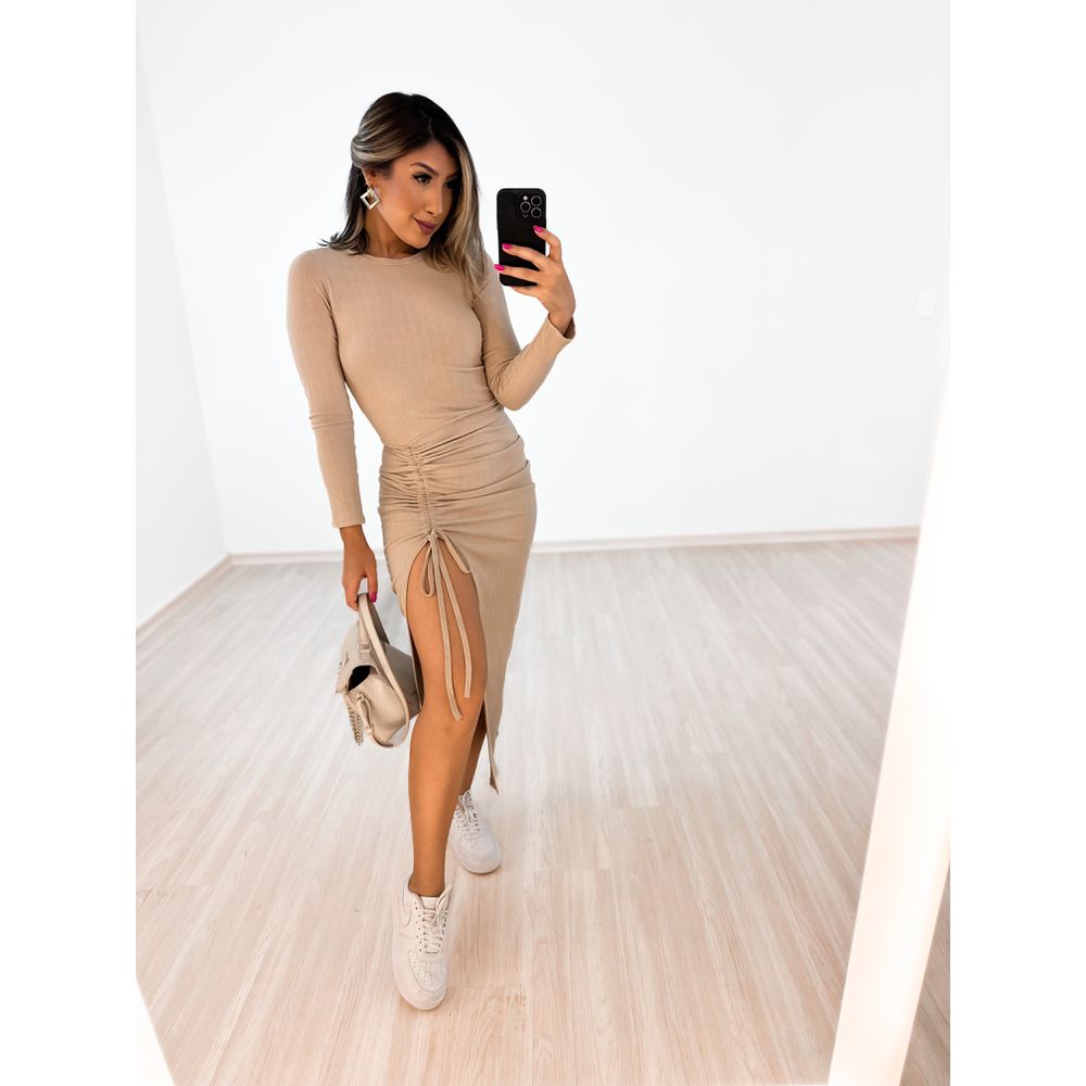Vestido Longo Fechado Nude Carolla Ferraro