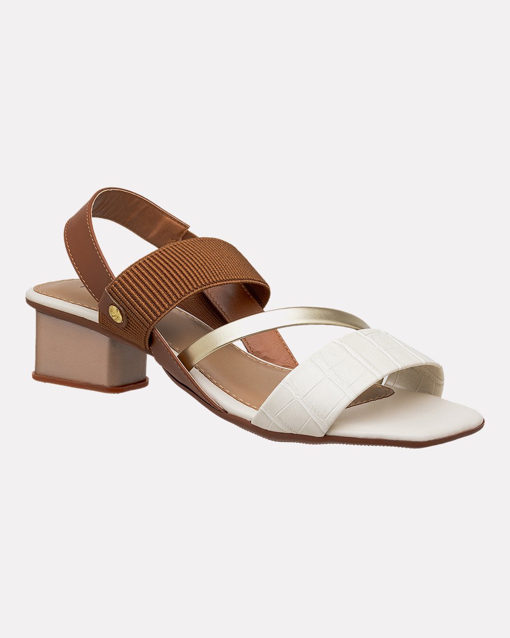 Sandália com tecnologia Wide Fit