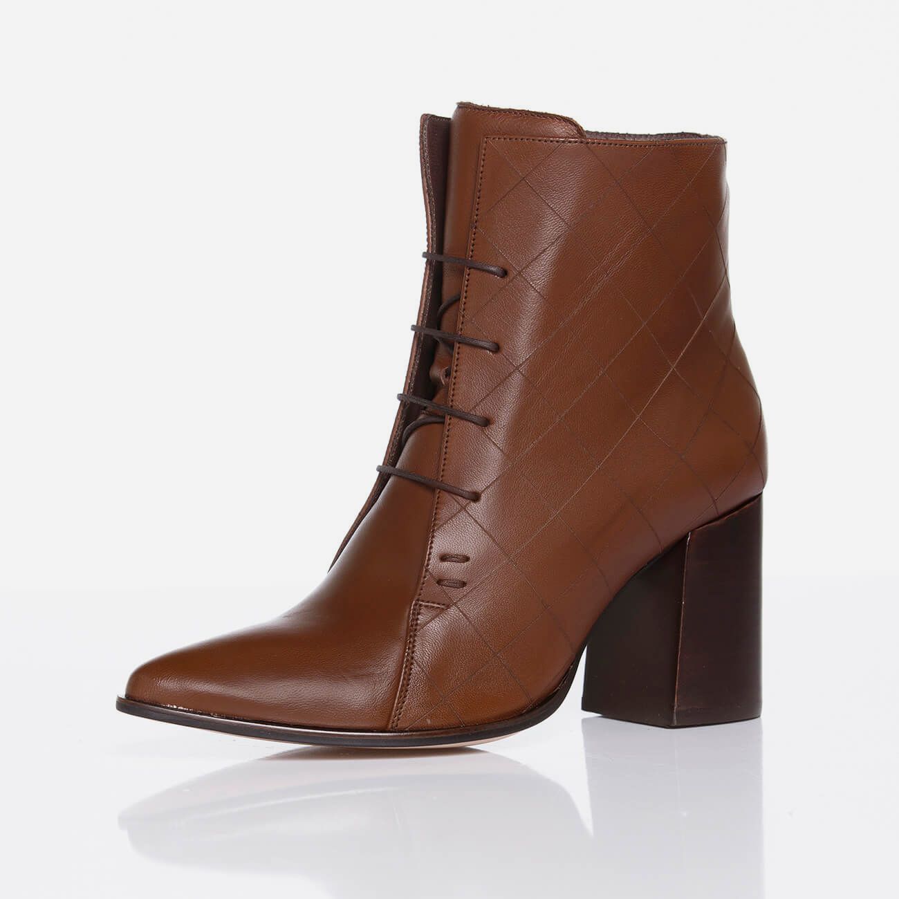 BOTA FEMININA KOTËSI TABACO Albanese Studio