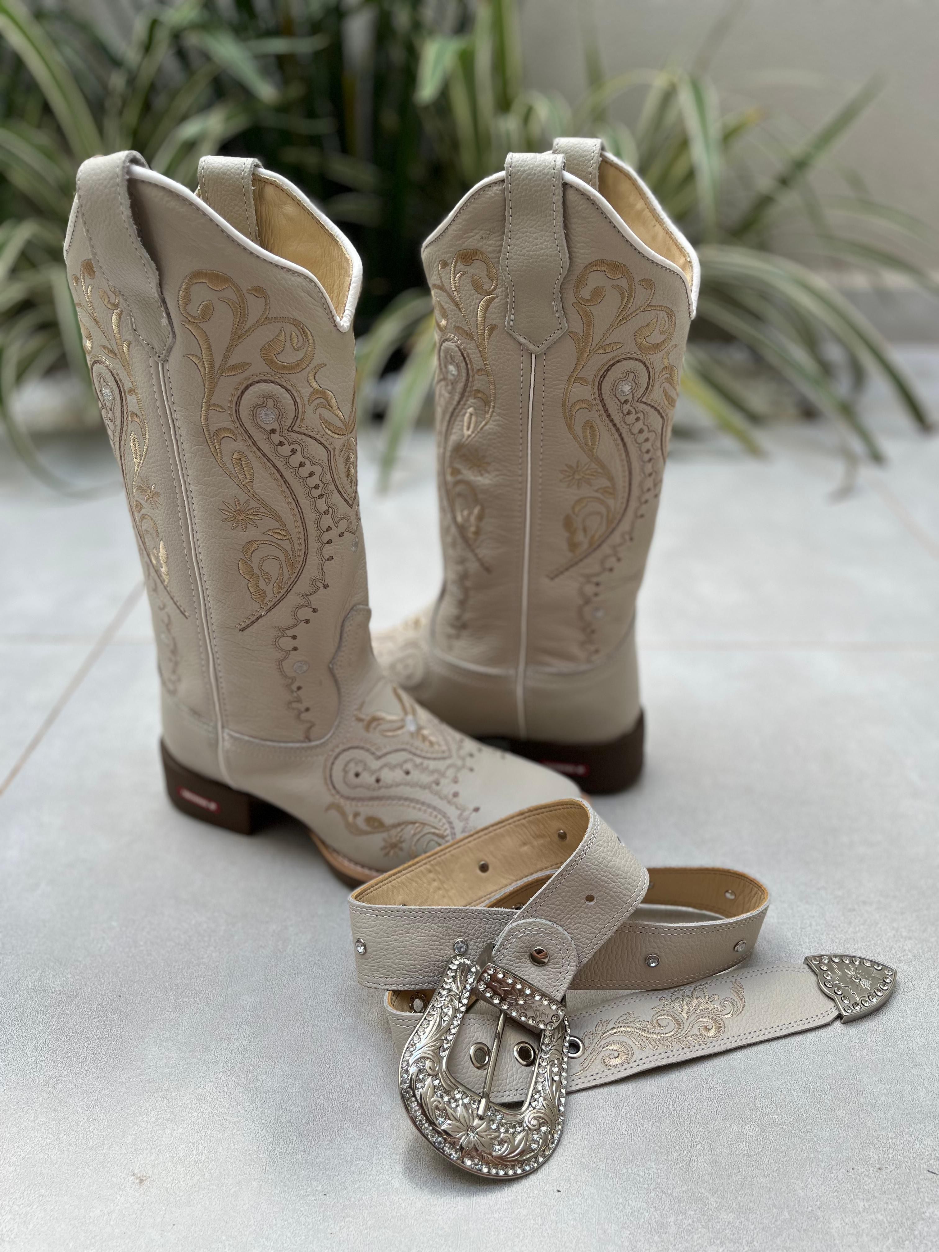 COMBO BOTA TEXANA + CINTO EM COURO OFF WHITE BORDADO TRIBAL | Botas ...