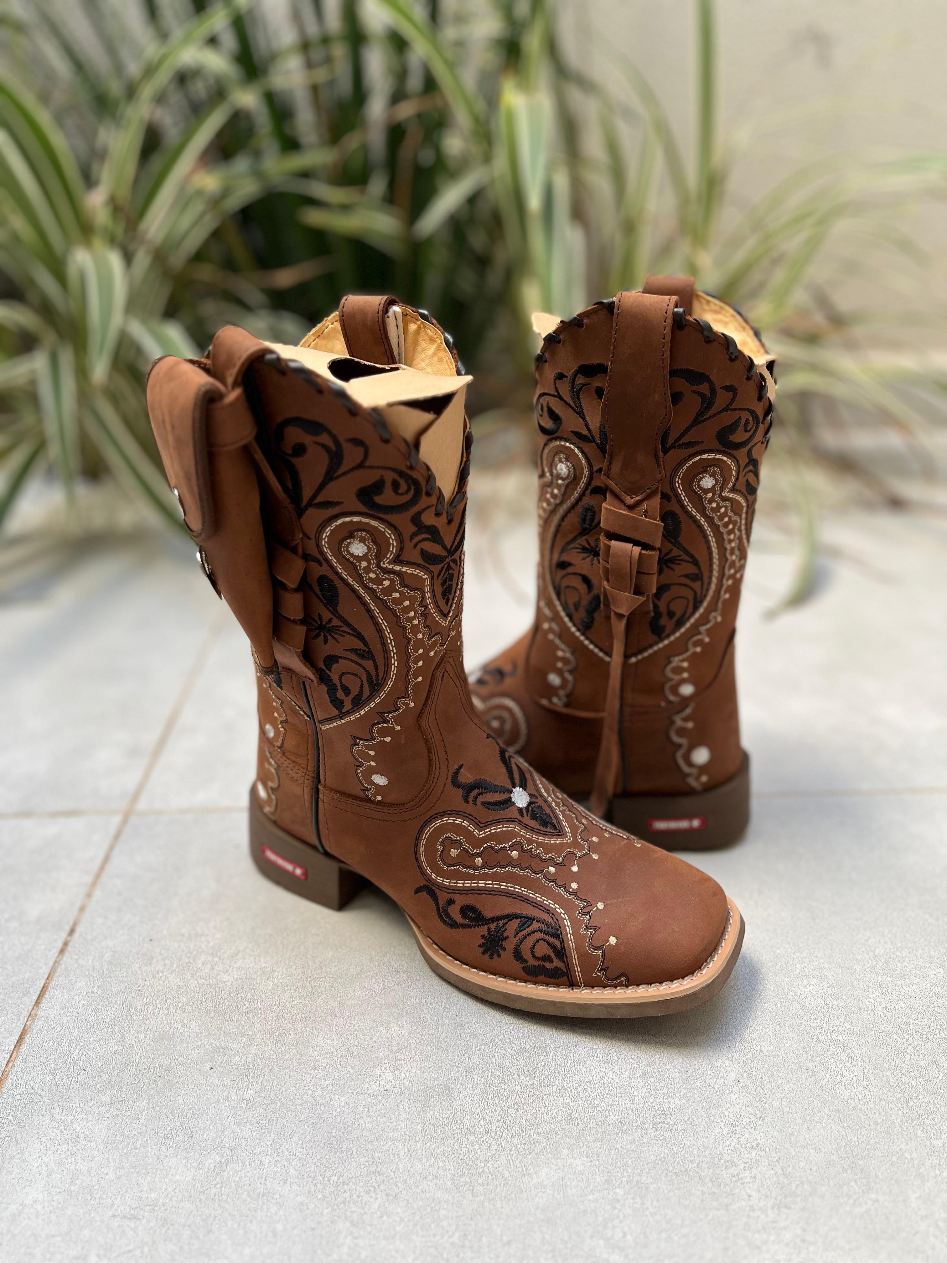 BOTA TEXANA EM COURO CANO TRADICIONAL BORDADO TRIBAL COM TRICE E ...