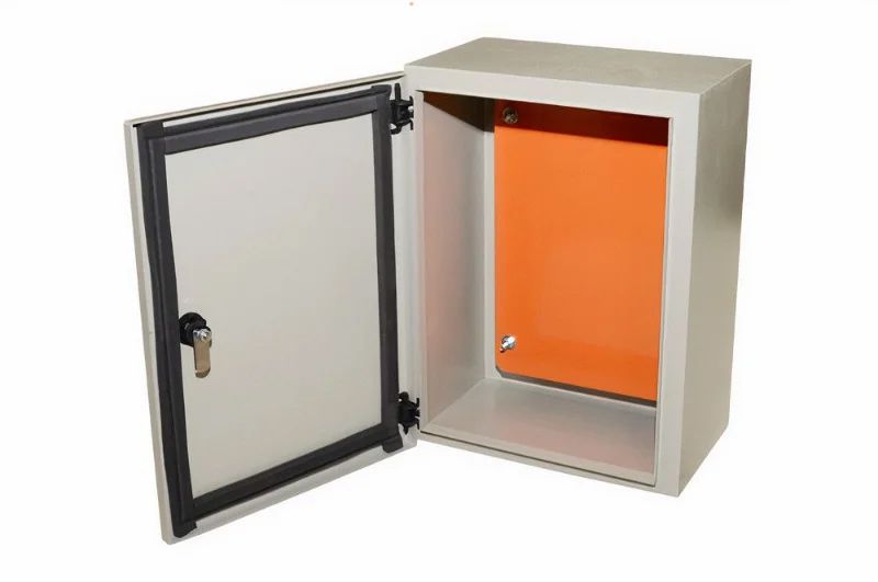 QUADRO COMANDO 80X60X25 LUKBOX | Comercial Leal