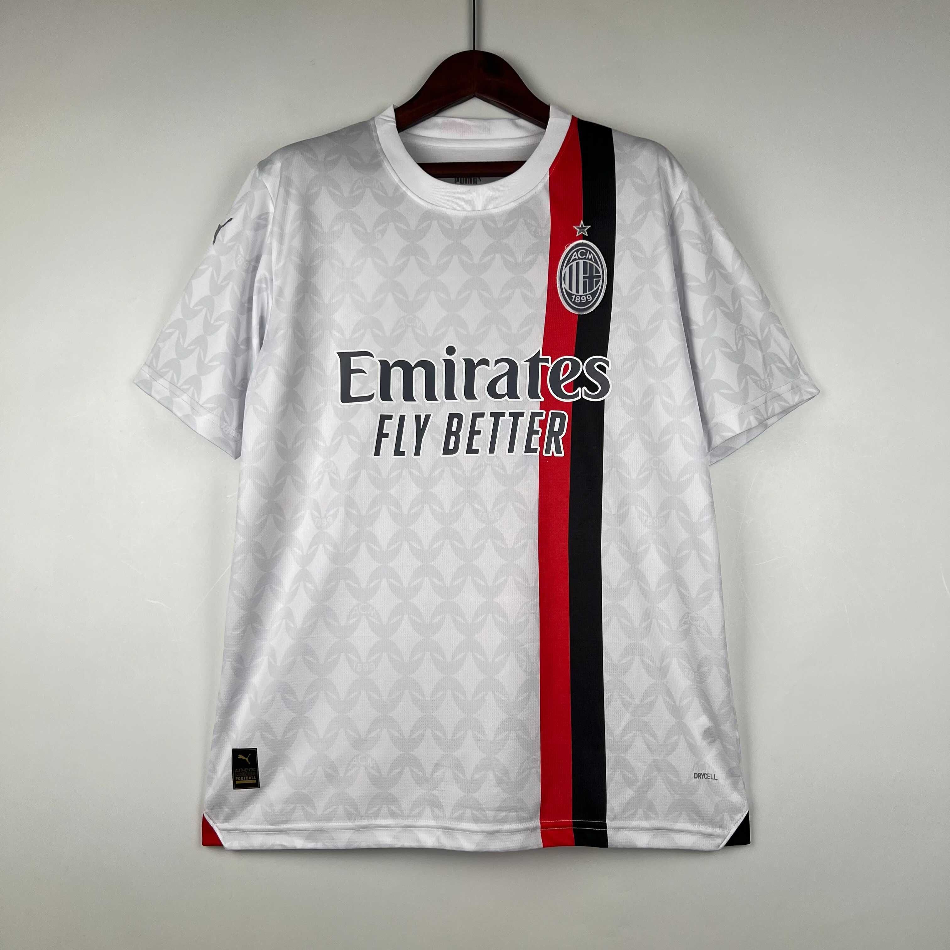 AC Milan consulta torcedores na criação de camisa dos 125 anos