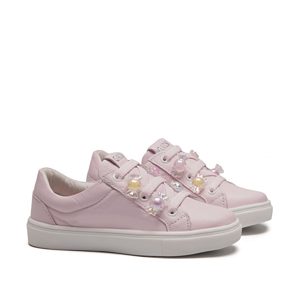 Tenis shops com rosas bordadas