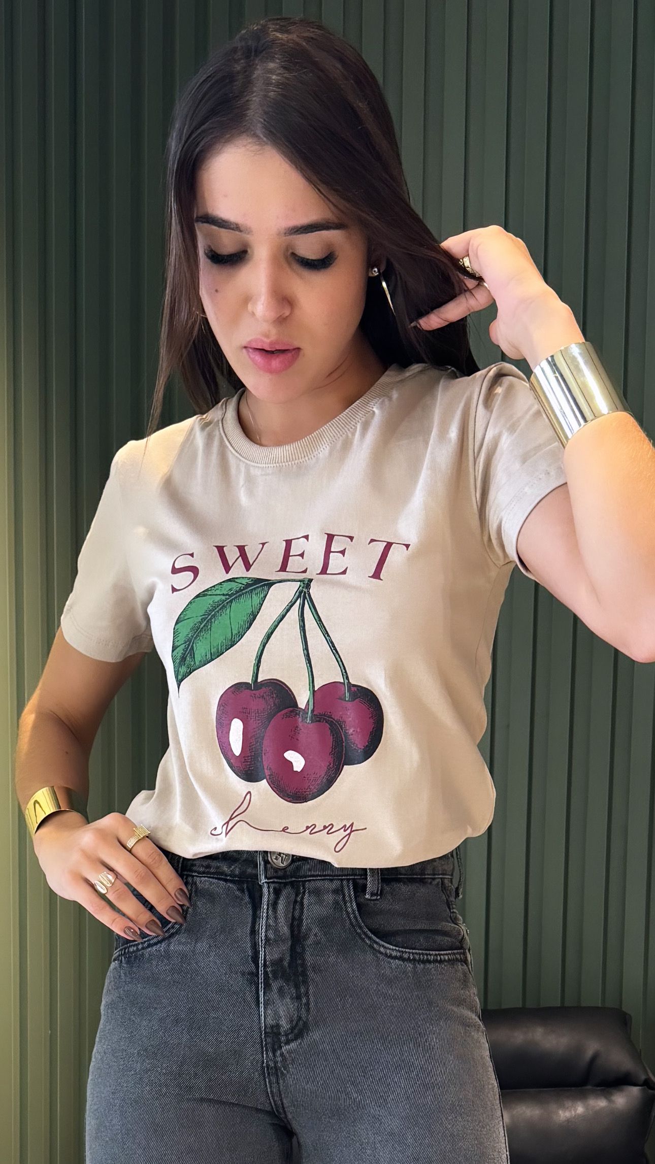 T-SHIRT SWEET CHERRY NUDE | ISABELA MENEZES