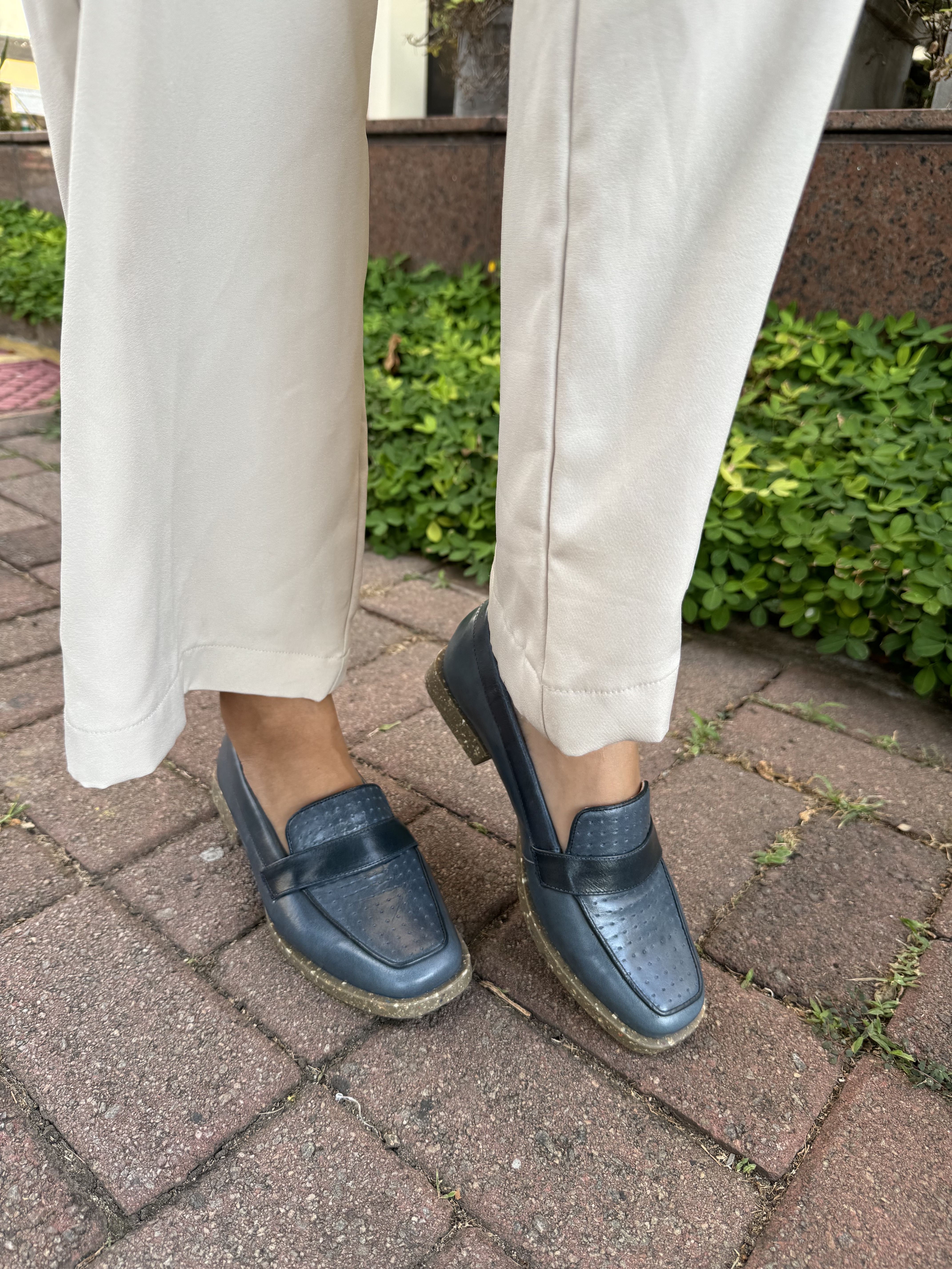 ママルー MOCASSIM MZQ FEMININO EM COURO MARIA RITA AZUL PETROLEO COD. 7224