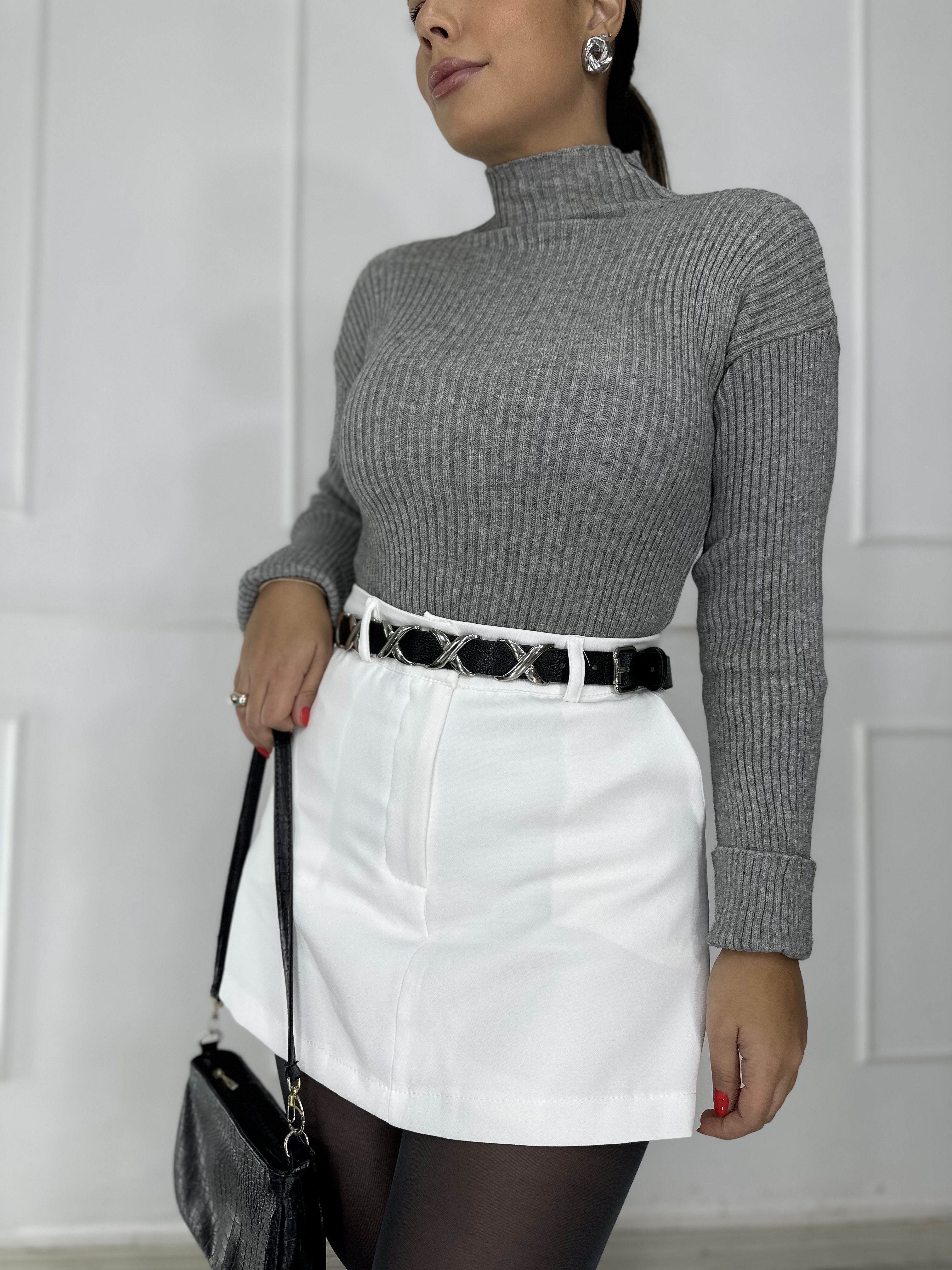 Short saia com bolso deals
