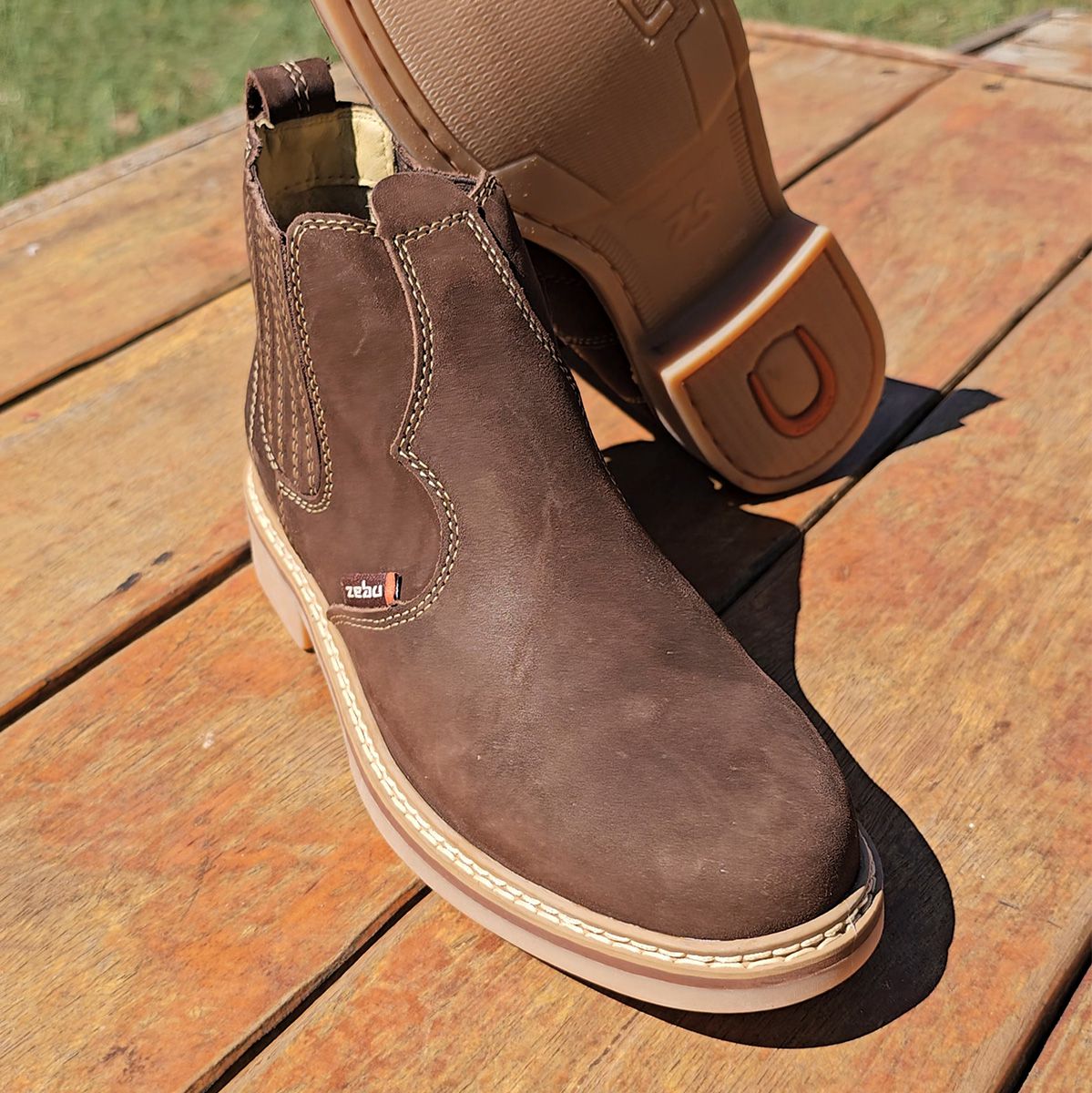 Botina Zebu Original Café em Couro Gran Nobuck | Conforto e Estilo