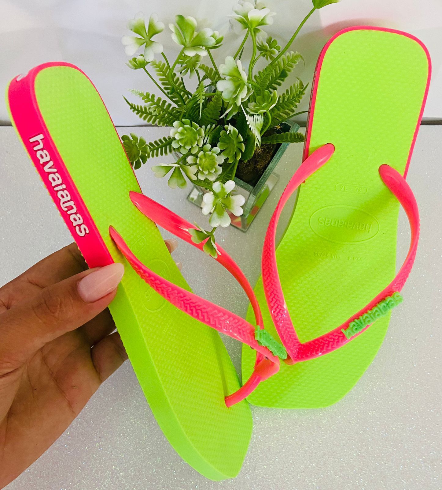 Rasteirinha neon atacado sales