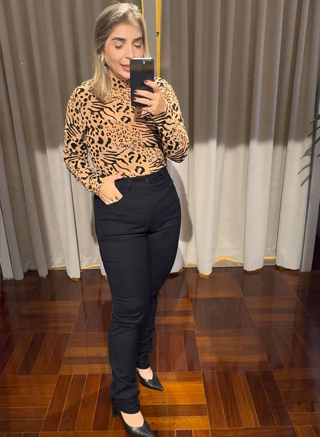 CALÇA FEMININA LOOPPER SARJA PRETA | LOJA VOLARIUM