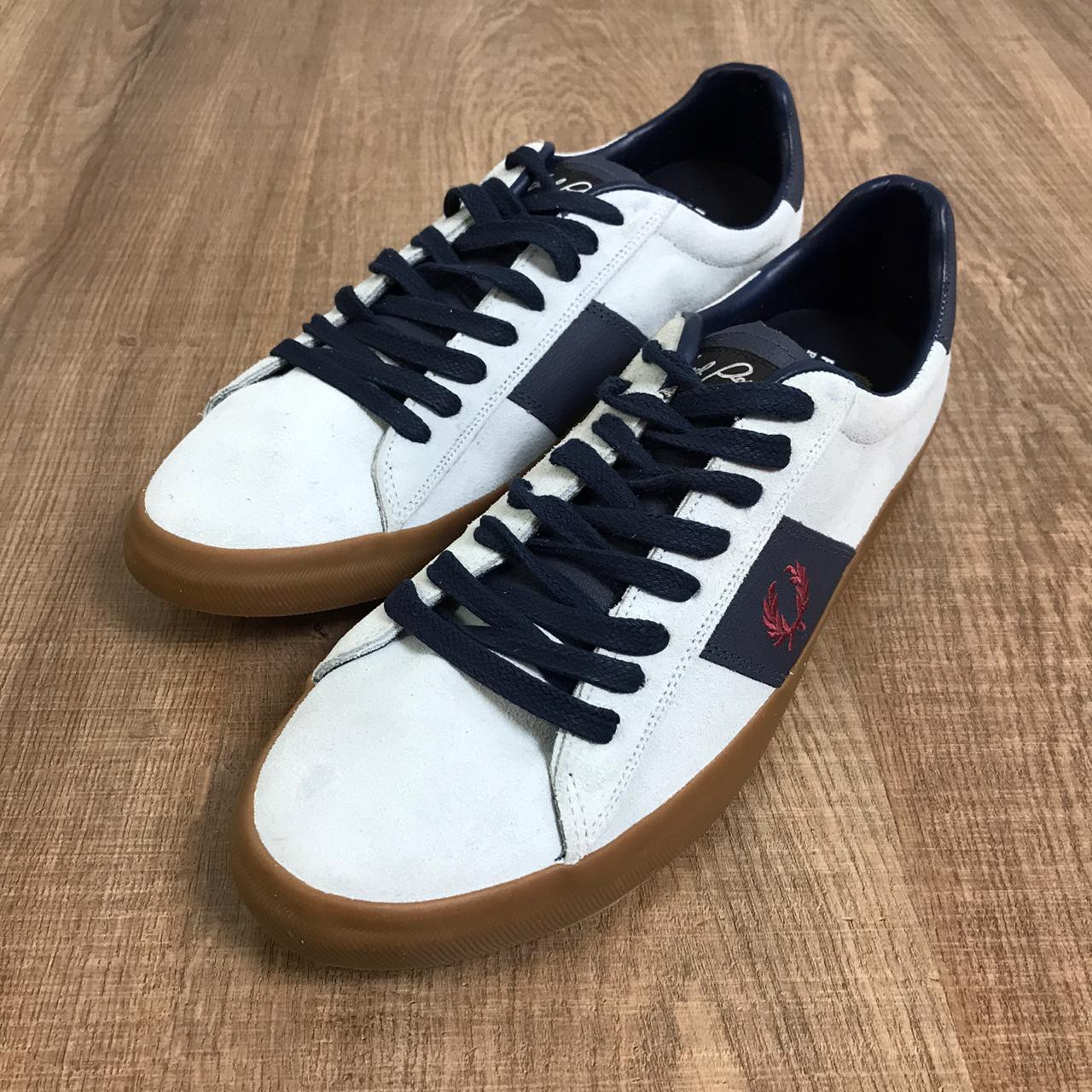 sapatenis fred perry branco