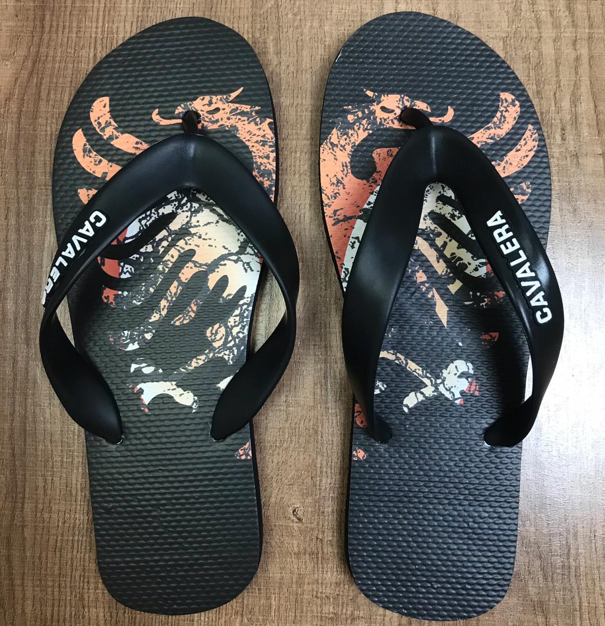 Chinelo cavalera atacado