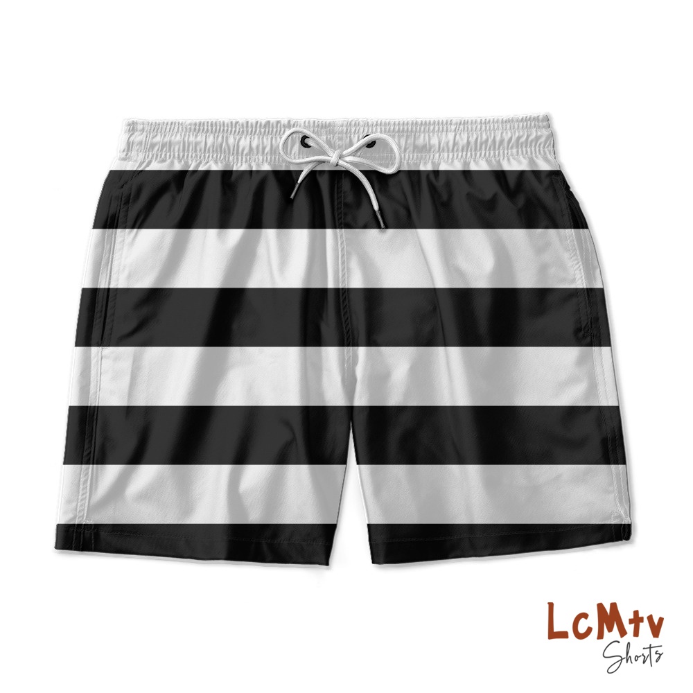 short listrado branco e preto