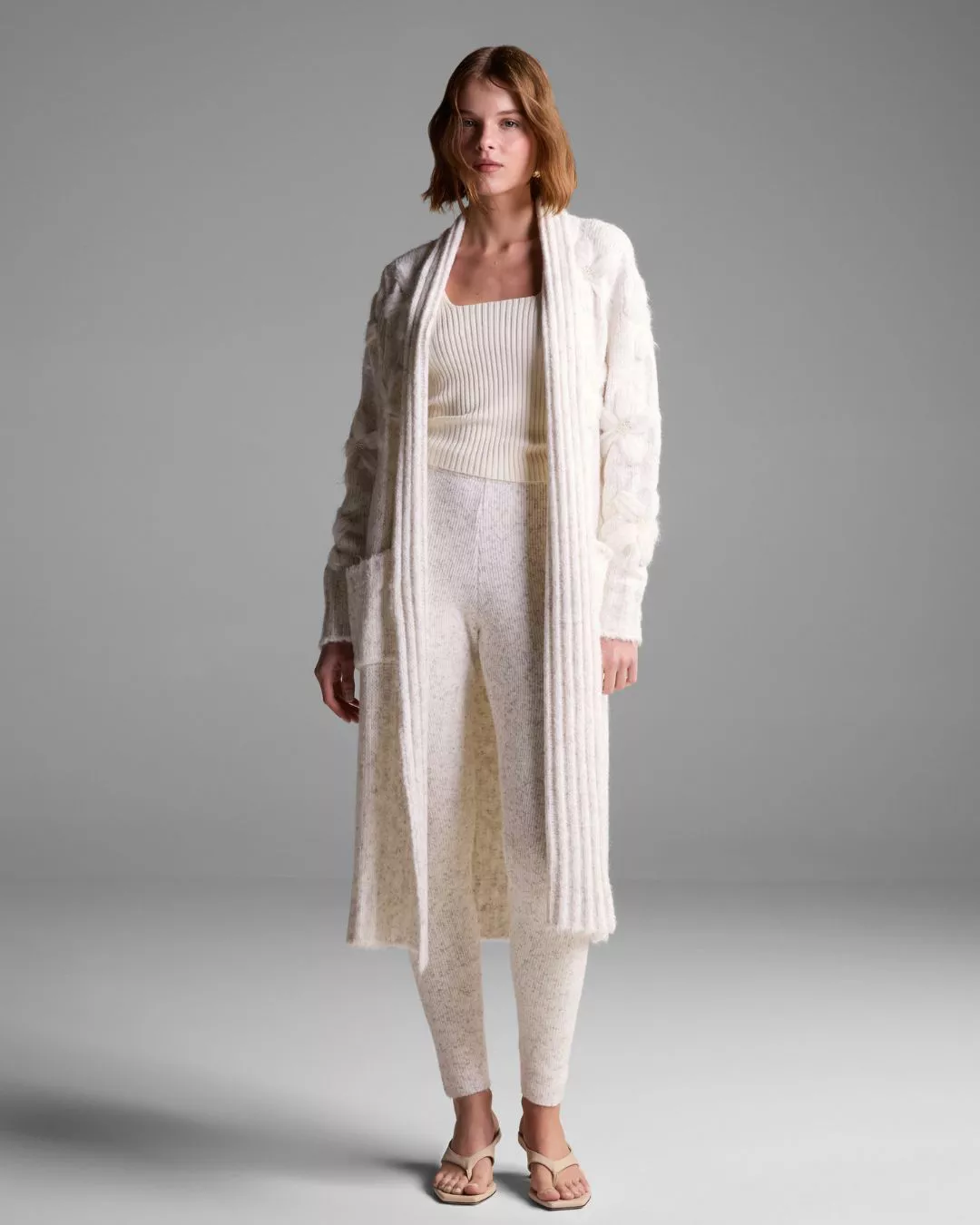 Casaco Alongado Bordado Vania Off White - Maria Pavan