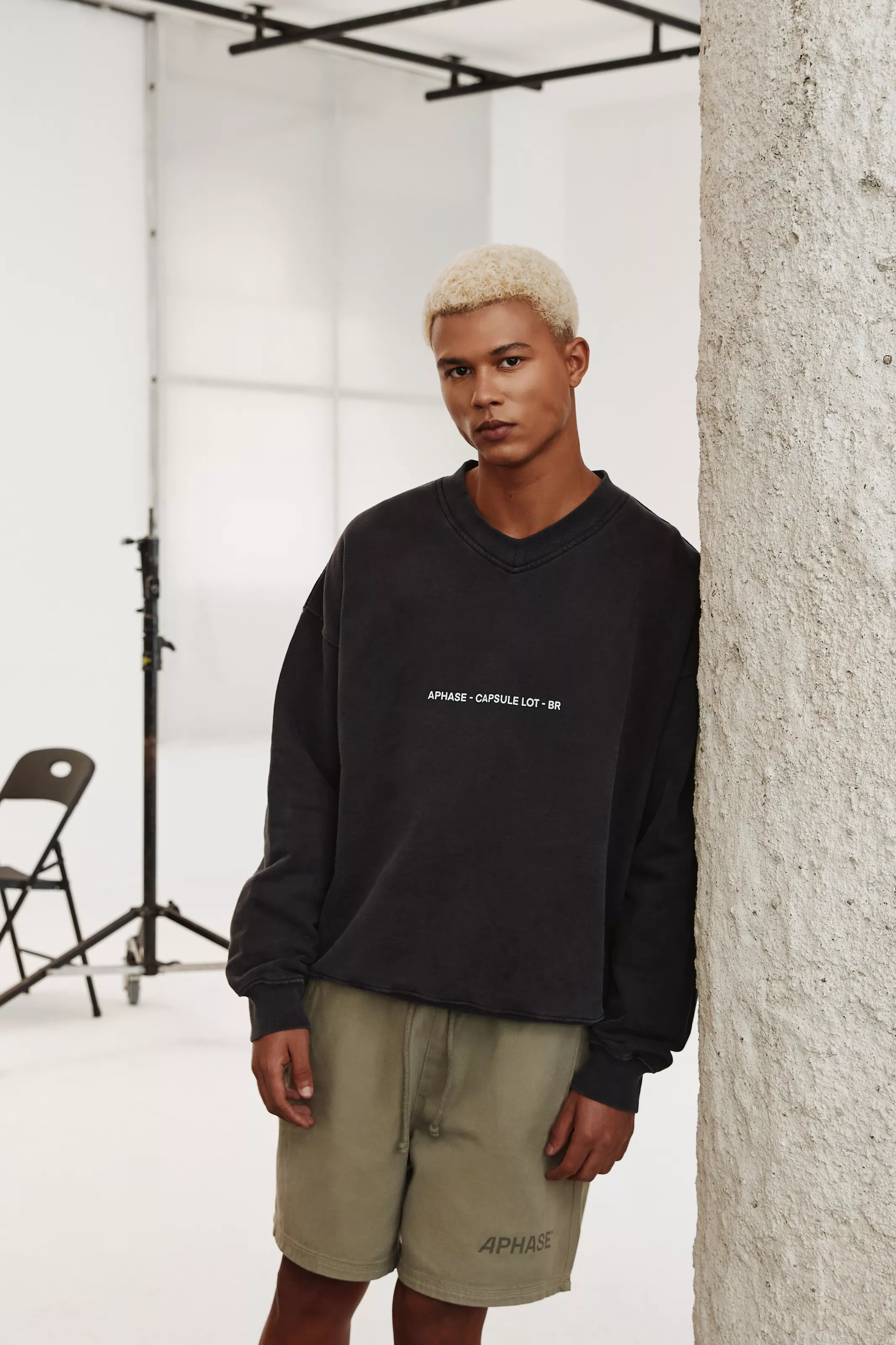 V SWEATER - PETROLEUM