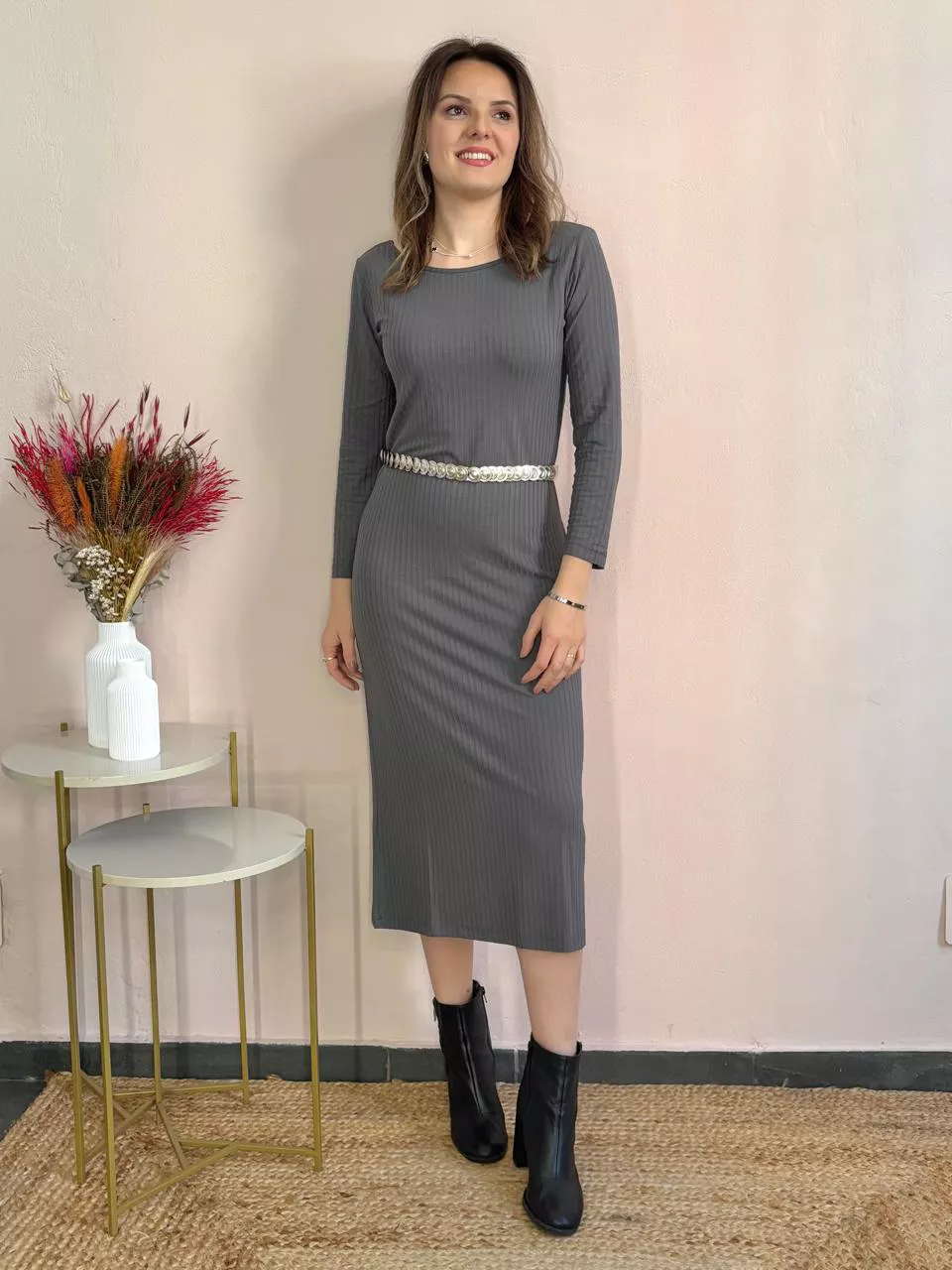 Vestido Adriana Midi Canelado - Cinza | DONNA LELLA