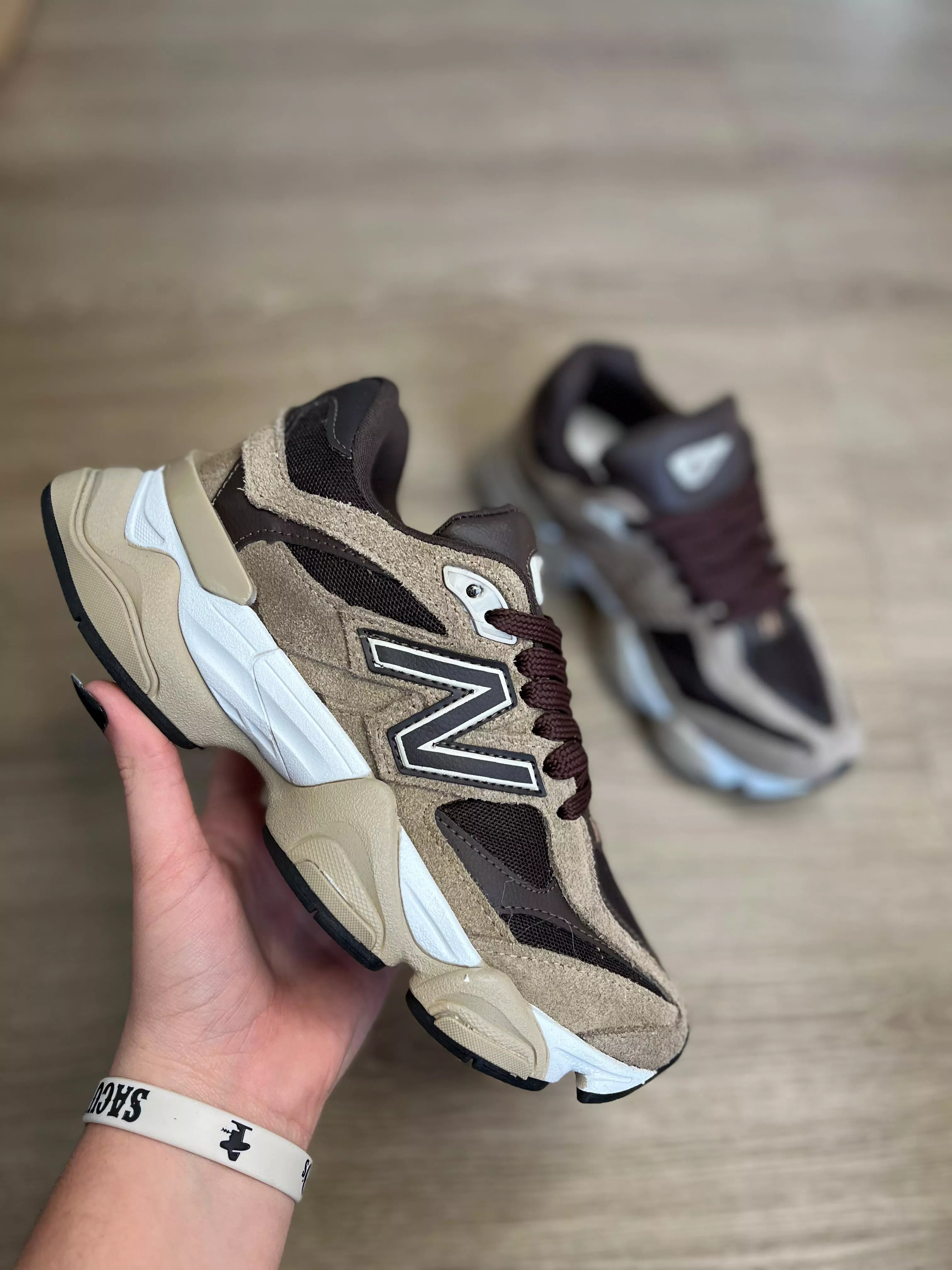 Tênis New Balance 9060 Unissex Chocolate | LA CASA DO DROP