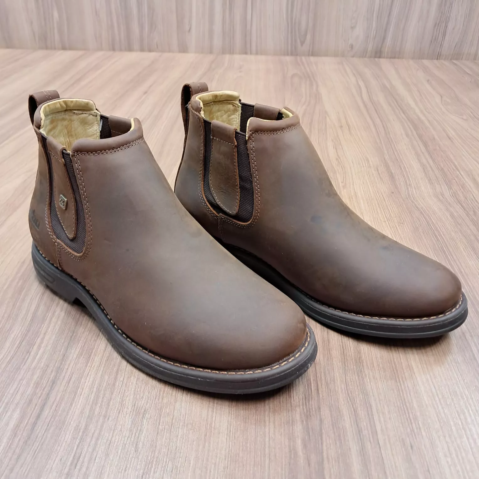 Botina Conforto Gel Zebu Em Couro Terra 59080 7755 | LETÍCIA