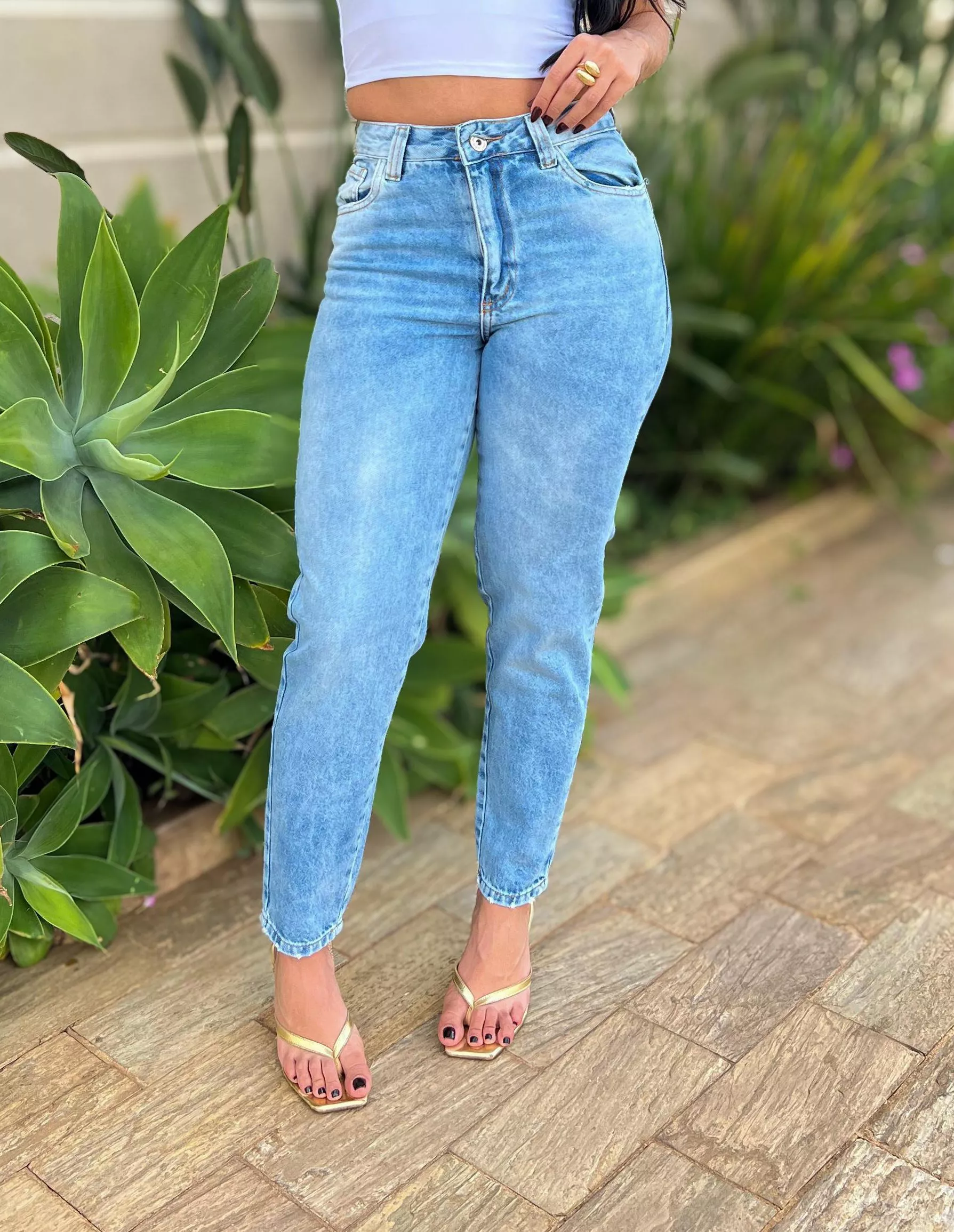 echeveria Aged Denim Pants01 サイズ3 Calça Mom Jeans Nexxo 18 LAVAGEM MEDIA | LOJA TUTTI FRUTTI