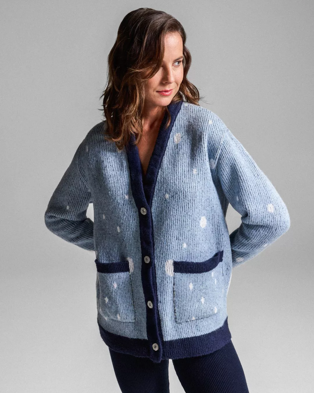BLUSA CARDIGAN JACQUARD SKI AZUL | Maria Pavan