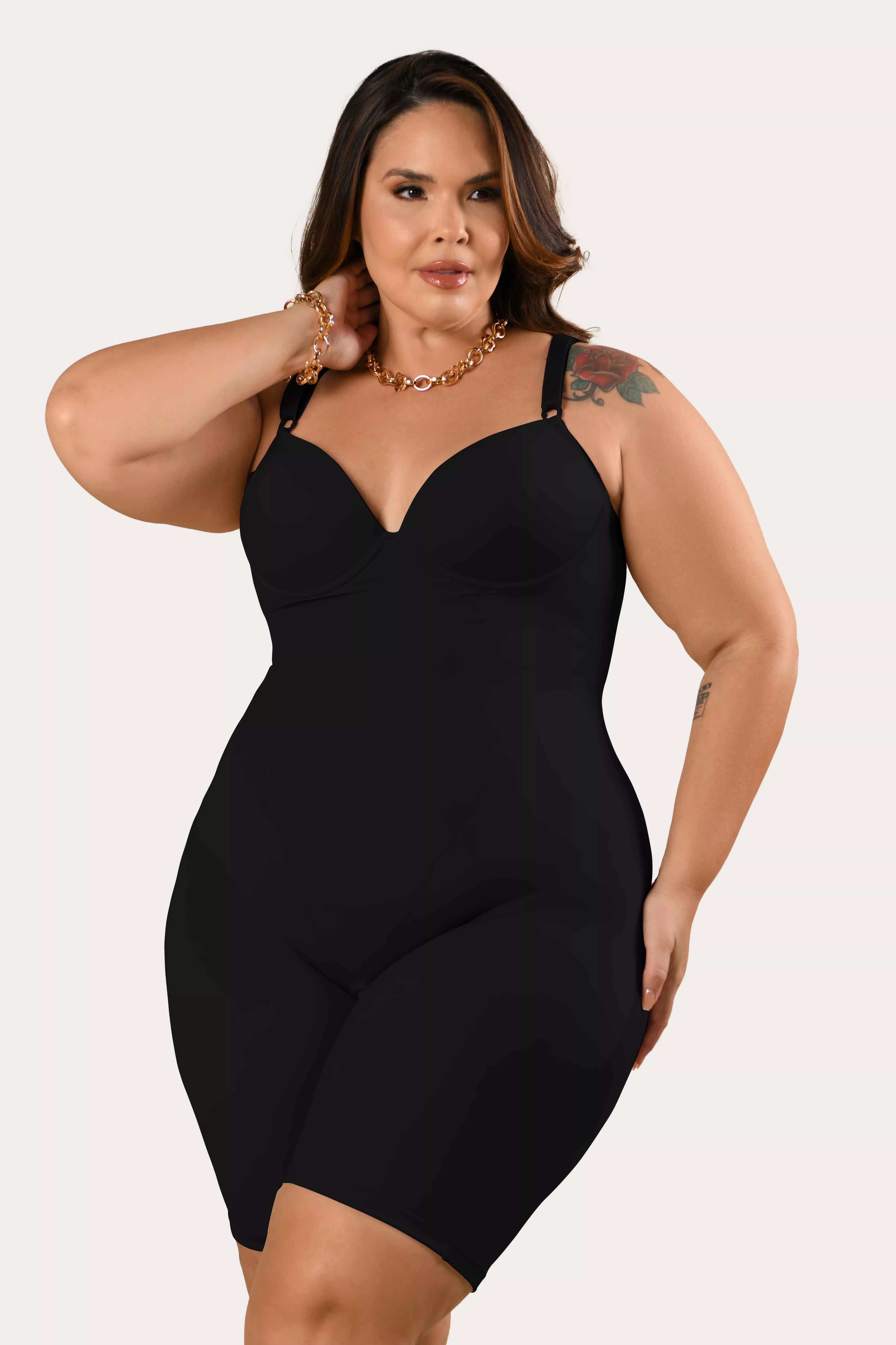 シトラス Macaquinho Modelador Plus Size Ritati em Cetinete Preto | RITATI