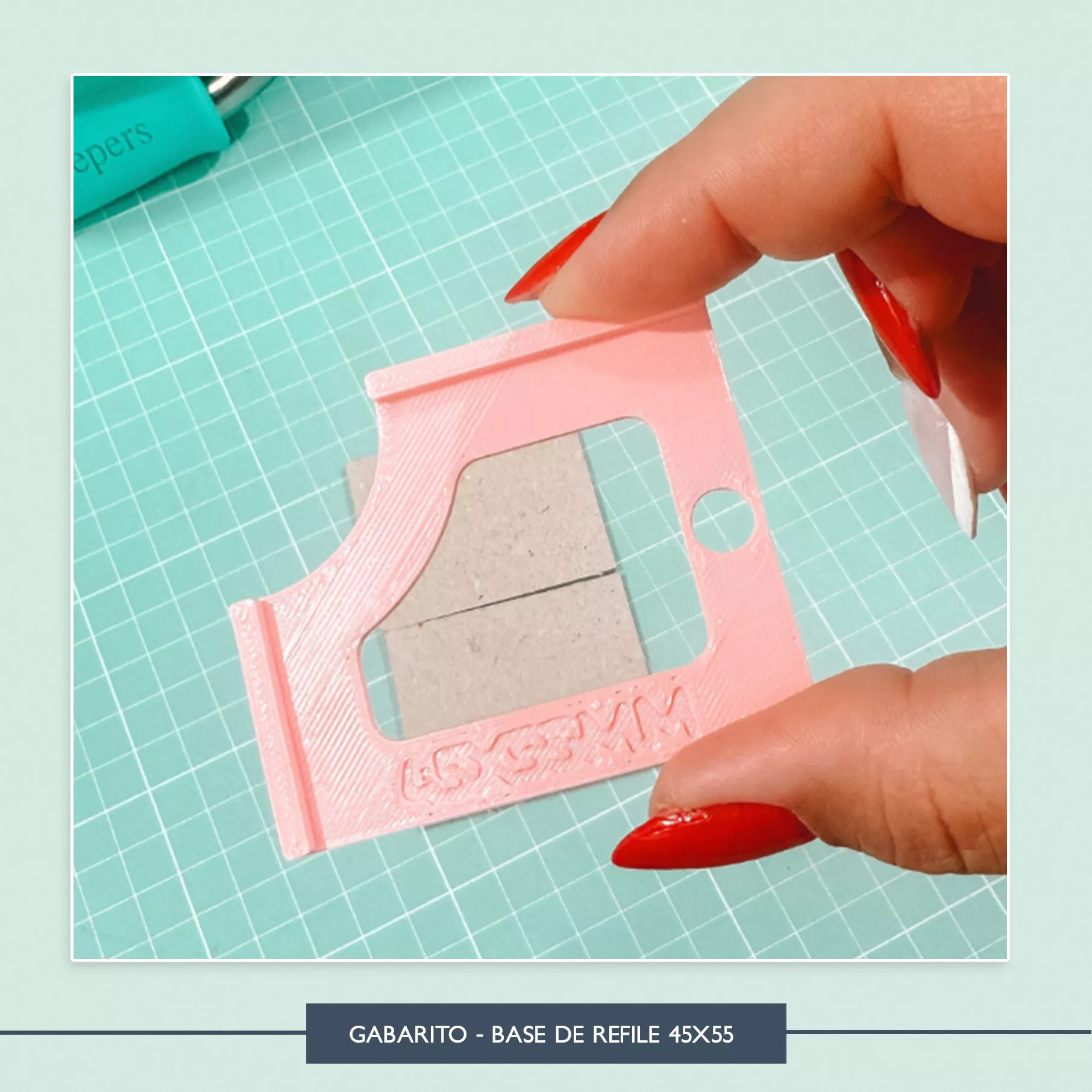 Gabarito - Base de refile 45x55 | Studio Office K