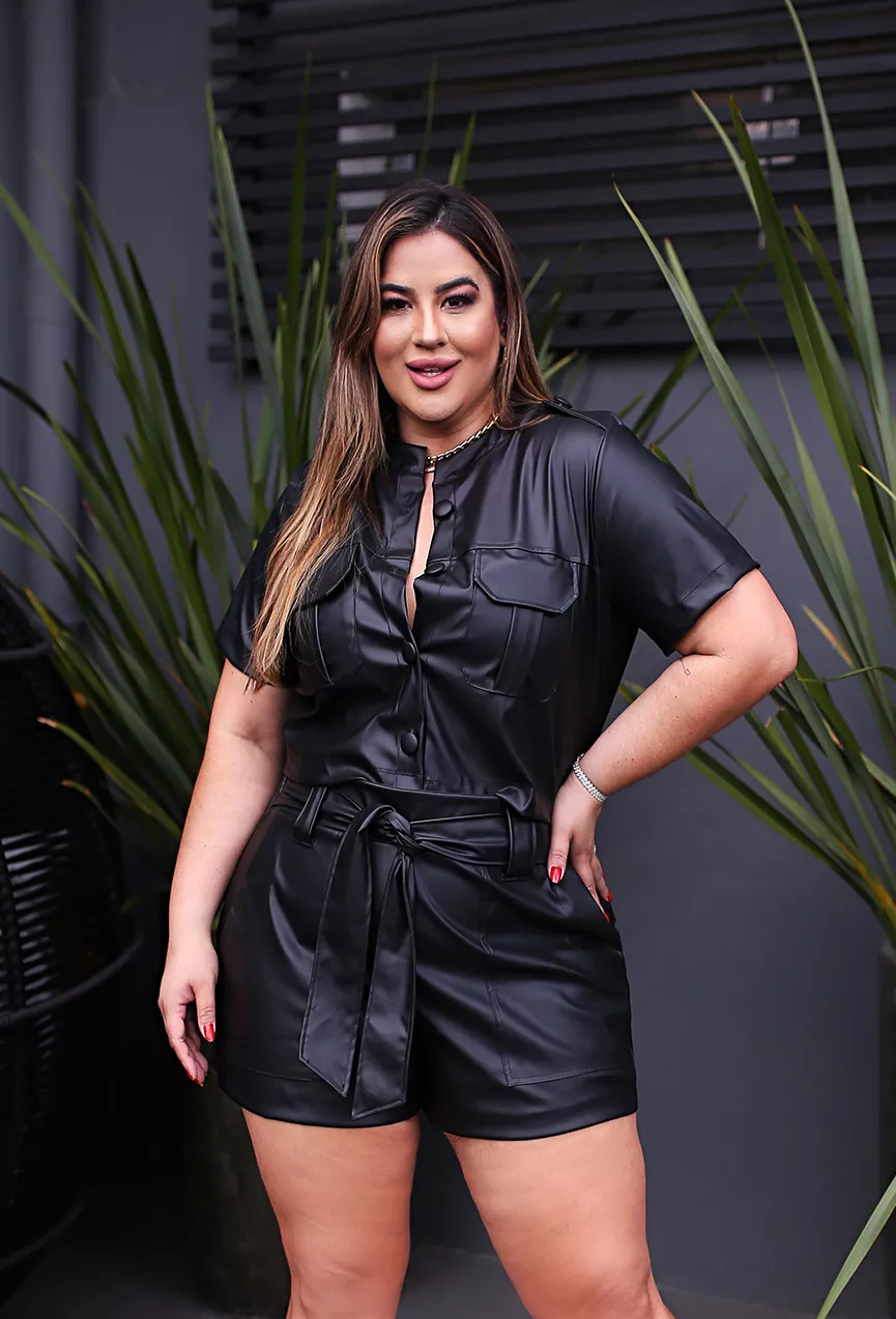 Jaqueta Ágata black | TAMTAUM PLUS SIZE FASHION