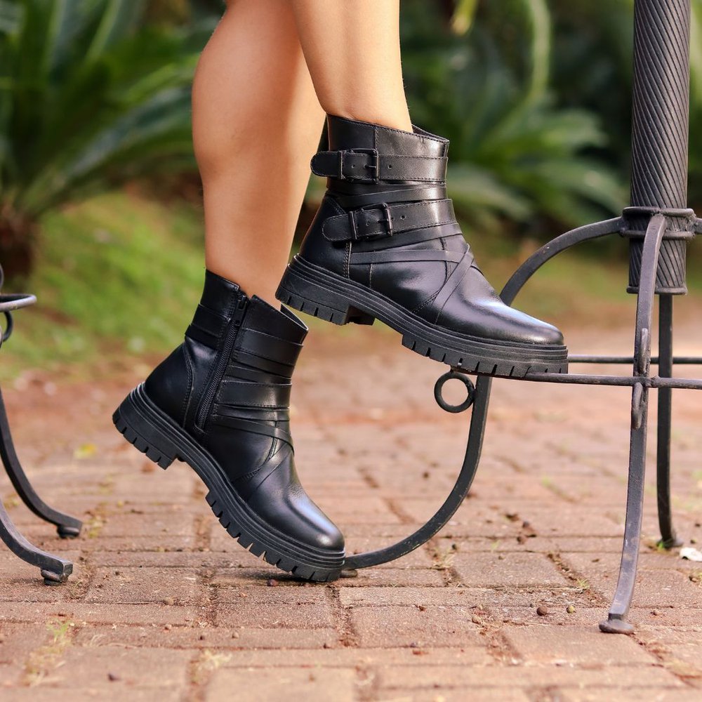 Coturno militar feminino cano sales baixo