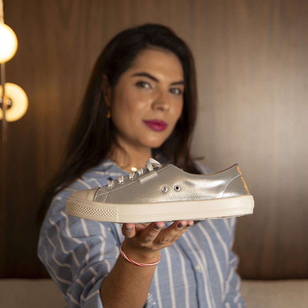 Tênis Feminino Prateado Napoli | ZOCCOLETTE