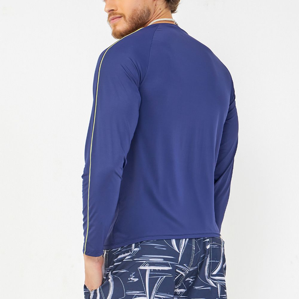 CAMISETA UV RECORTES COM VIVO MANGAS MARINHO COM LIMA DA PERSIA