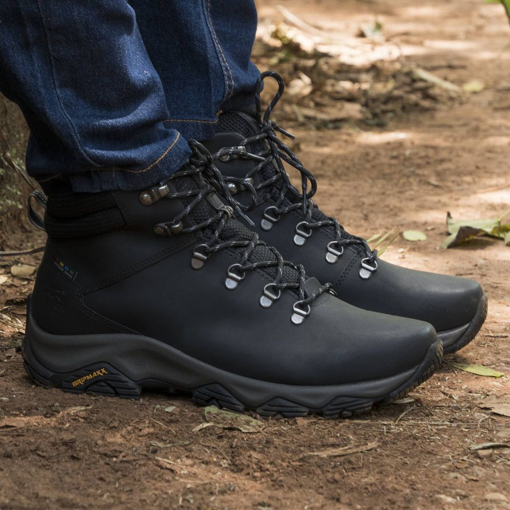 Bota Cougar Hi Preto