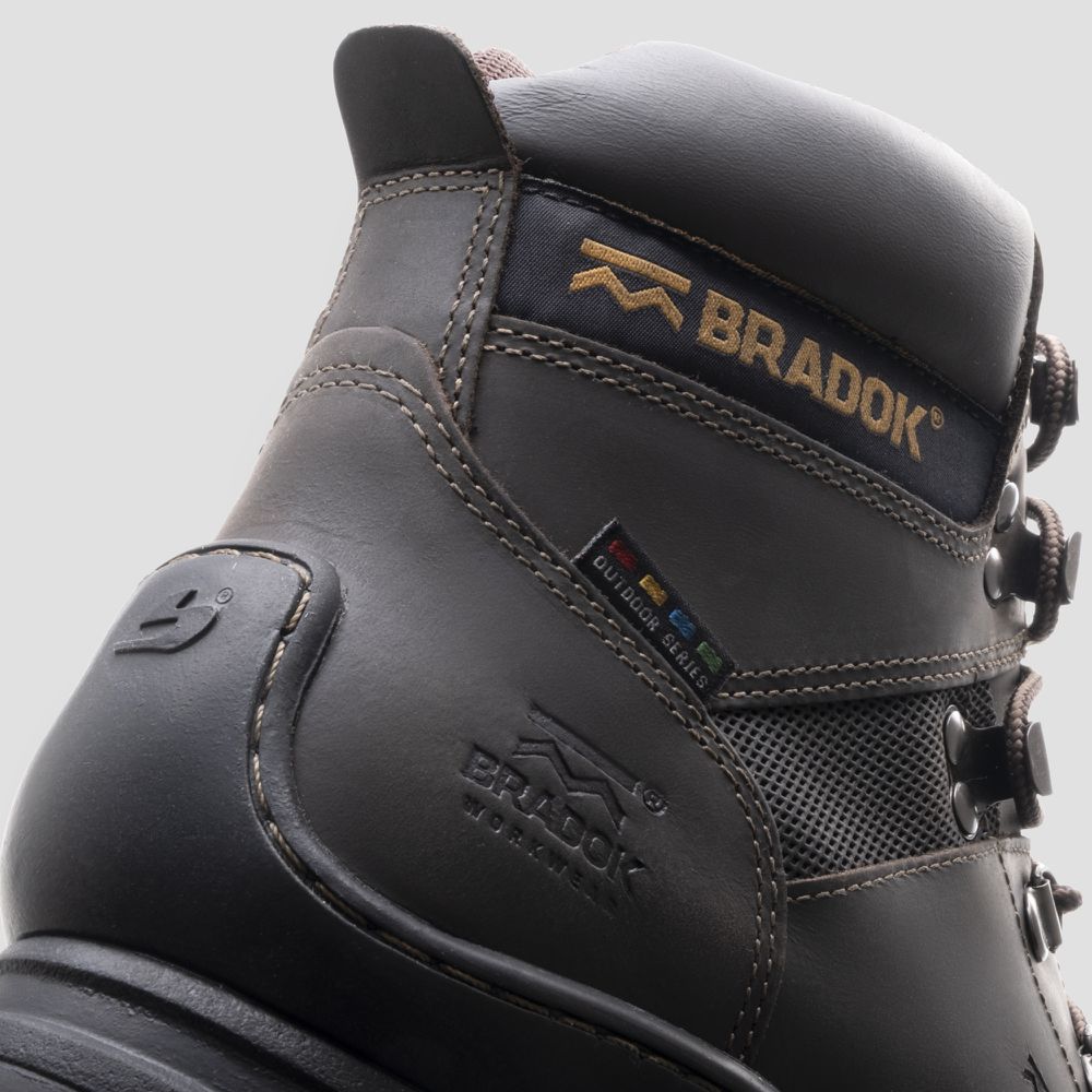 Bota Montana Brown