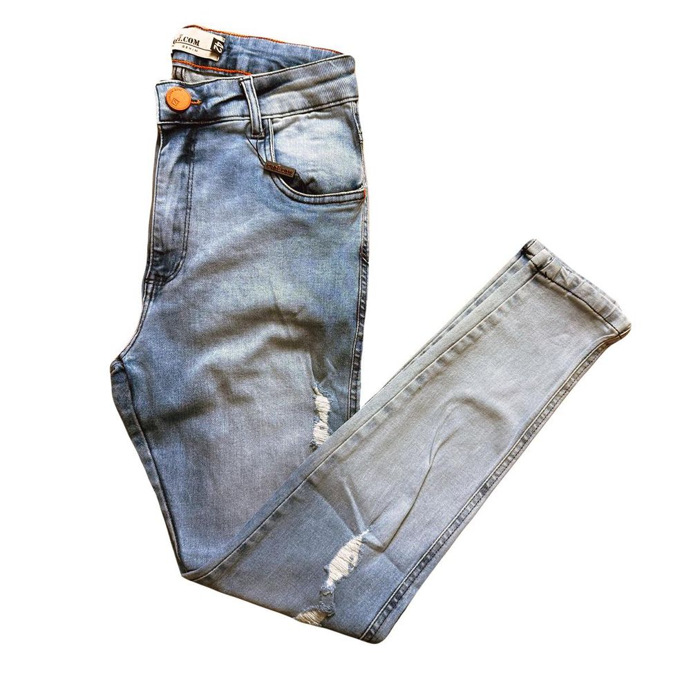 Calça Jeans Skinny Destroyed Rasgos Detalhes Devore no Laser