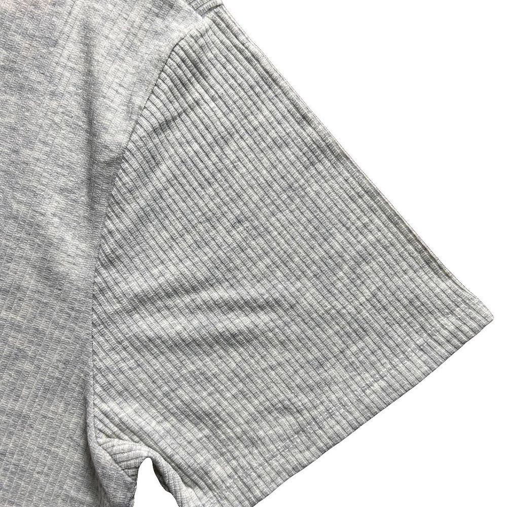 Camiseta Canelada Cacharrel Slim Masculina Gola Alta Cinza