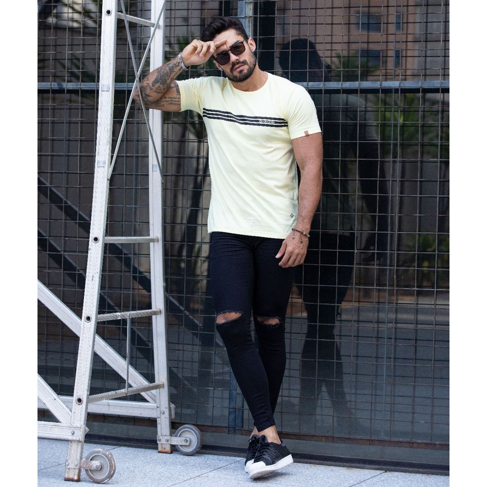 Calça Jeans Preta Masculina Com Rasgos Corte No Joelho Destroyed Skinny