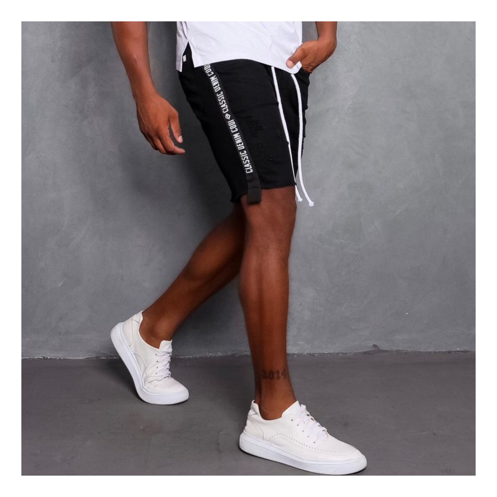 Bermuda Preta Destroyed Super Skinny Com Cordão Masculina