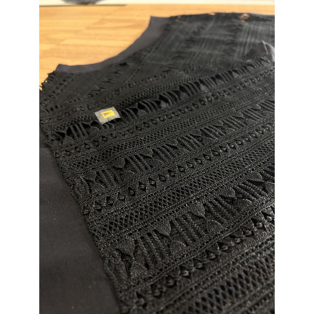 Regata Machão Oversized Transparente Telinha Crochê Gola V Slim Exclusividade