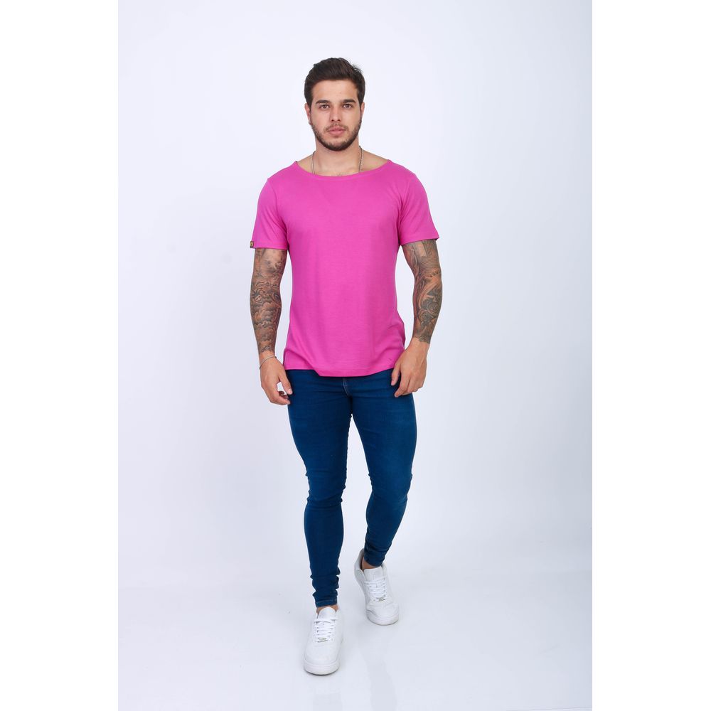 Camiseta Gola Canoa Aberta Cor Rosa Violeta Masculina Slim