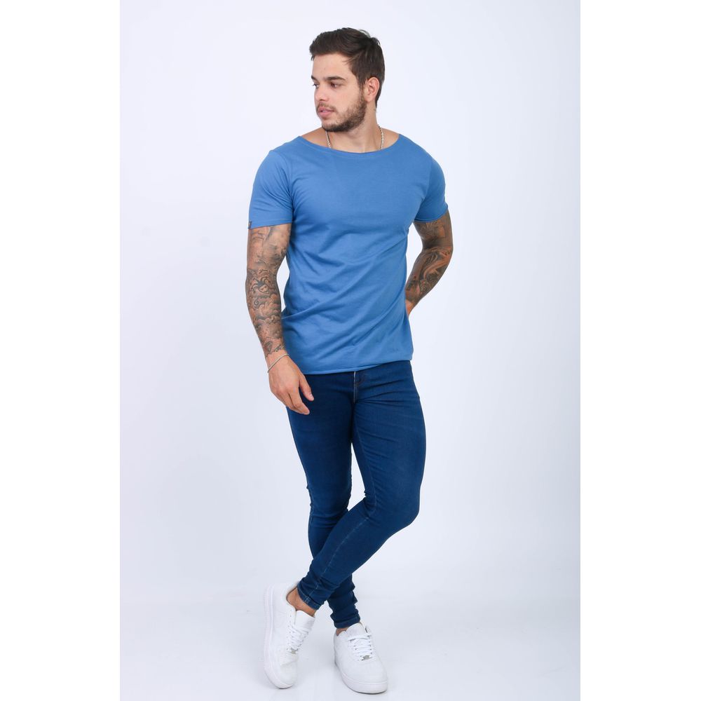 Camiseta Slim Gola Canoa Aberta Manga Curta Azul Masculina