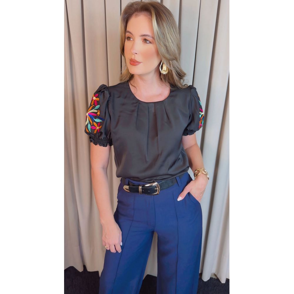 Blusa Feminina Manga Bordada Colorida - Preto - Cod 529