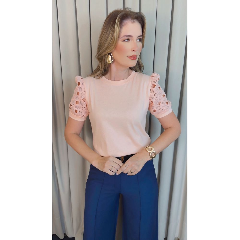 T-shirt Feminina Manga Guipir - Rosa - Cod 523