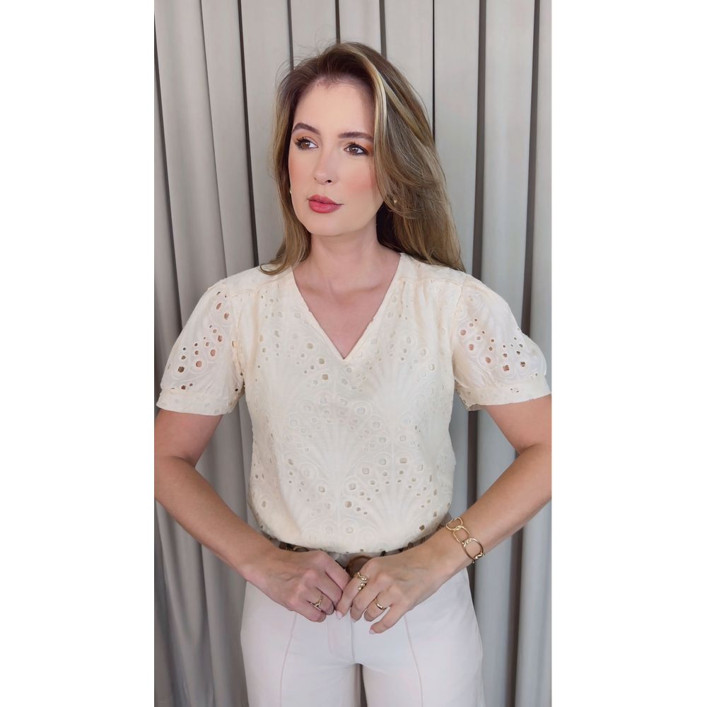 Blusa Feminina Em Lese Bordada - Off White - Cod 531