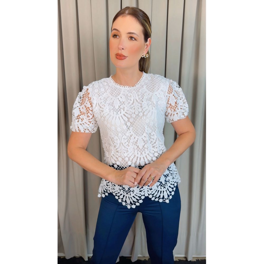 Blusa Feminina Em Guipir Bordada Delicada - Branca Cod 500