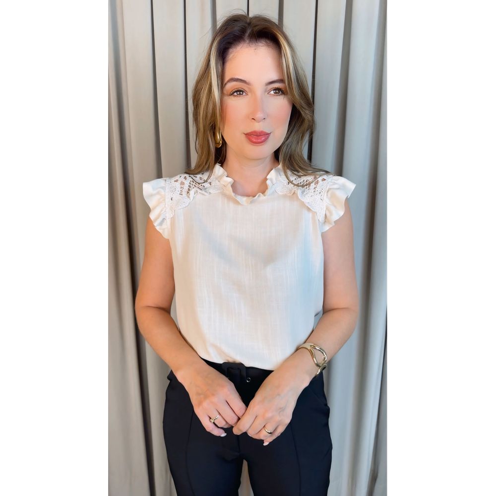 Blusa Feminina com Aplicação em Crochê- OffWhite - Cód 317
