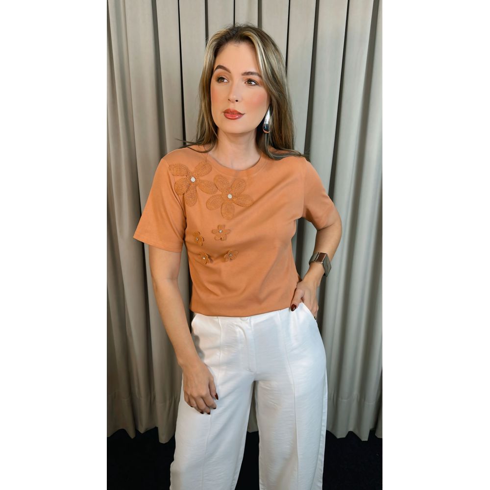 T-shirt Feminina Com Detalhe Flor - Terracota - Cod 291