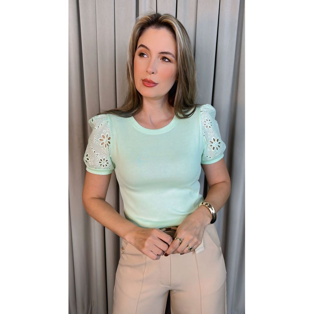 T-shirt Feminina Com Detalhe Na Manga Lese - Verde - Cod 289