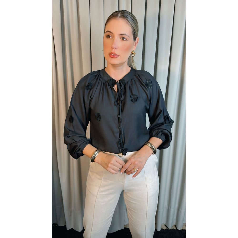 Camisa Feminina Manga Longa Bordada Flor - Cod: 273 - Preto
