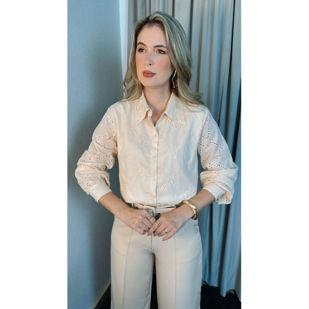 Camisa Feminina Em Lese Bordada Manga Longa - Cod: 263 - Nude