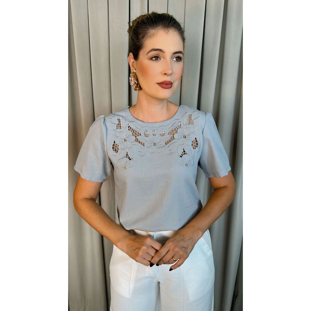 Blusa Feminina Bordada Elegância e Delicadeza em Cada Detalhe - Cinza - Cod 239